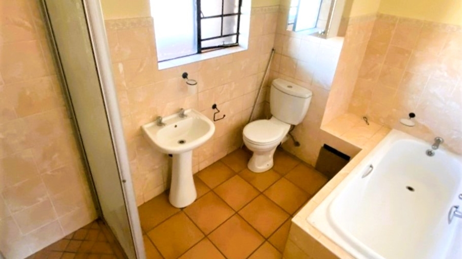 To Let 2 Bedroom Property for Rent in Halfway Gardens Gauteng