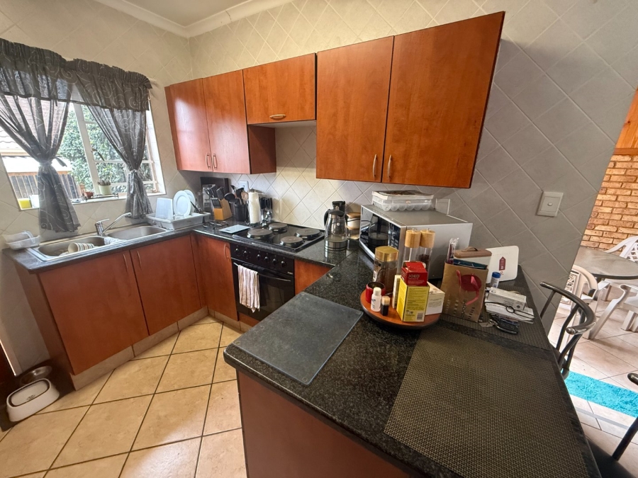 To Let 2 Bedroom Property for Rent in Amberfield Ridge Gauteng