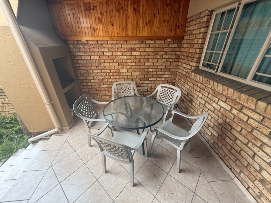 To Let 2 Bedroom Property for Rent in Amberfield Ridge Gauteng