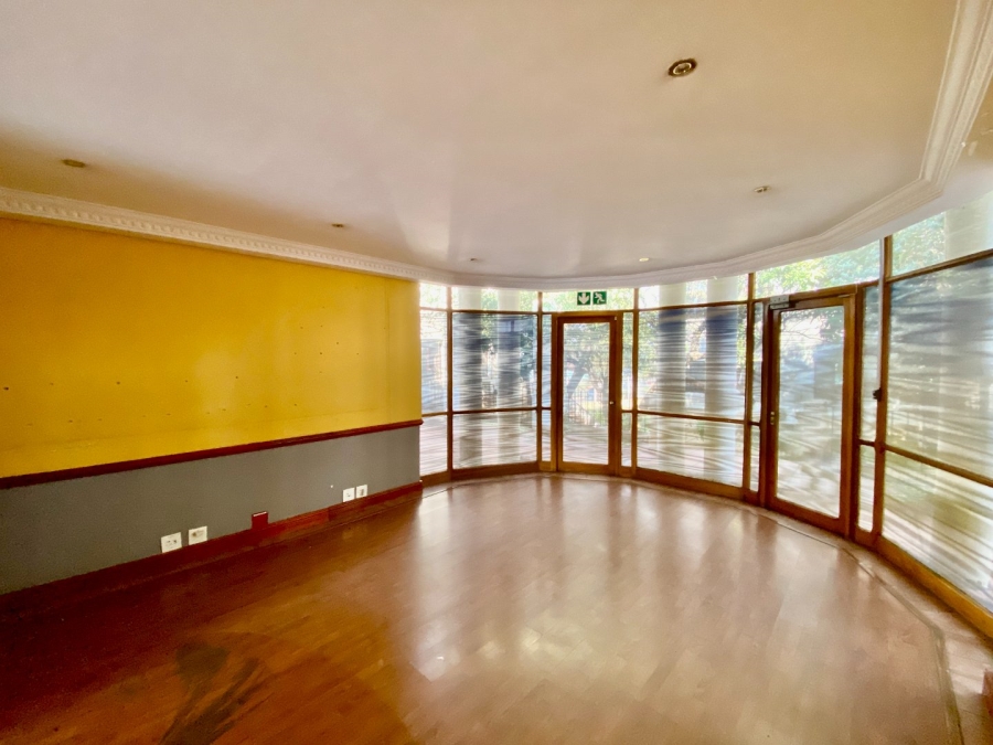To Let Commercial Property for Rent in Vorna Valley Gauteng