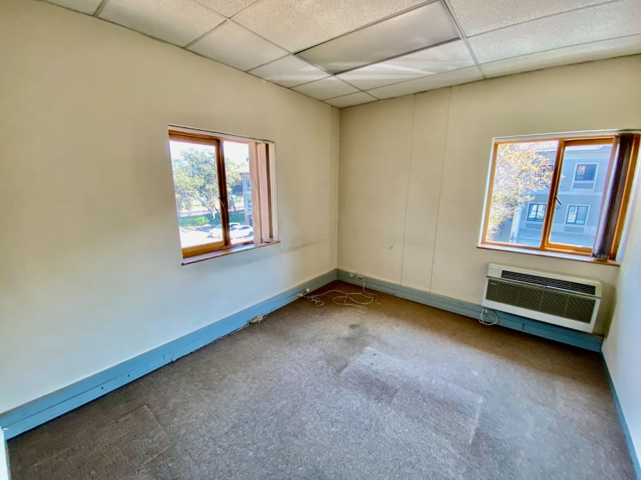 To Let Commercial Property for Rent in Vorna Valley Gauteng
