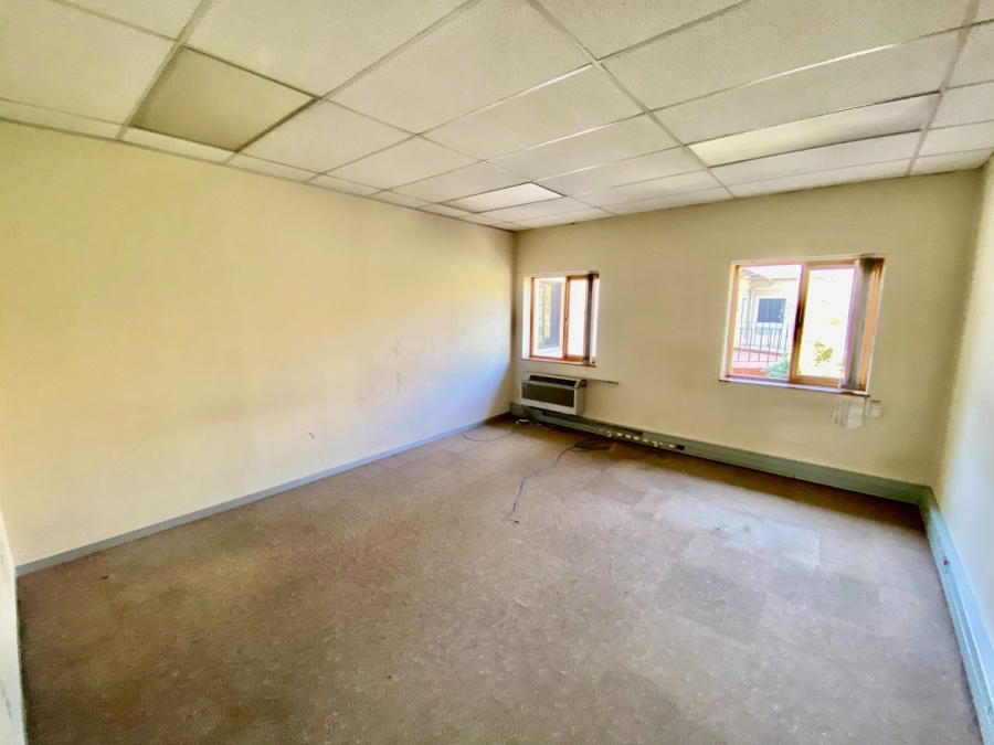 To Let Commercial Property for Rent in Vorna Valley Gauteng