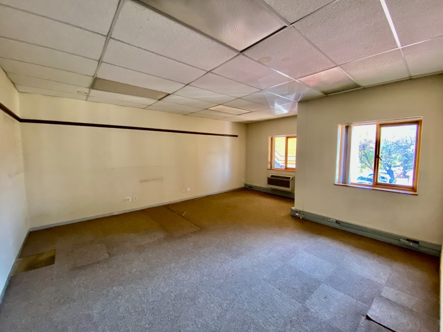 To Let Commercial Property for Rent in Vorna Valley Gauteng