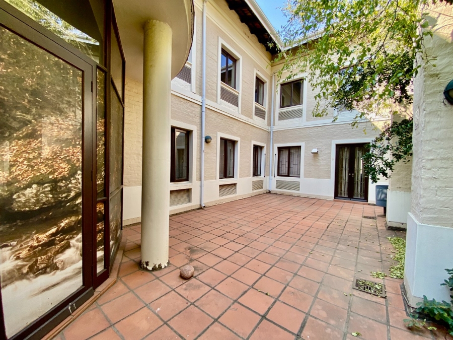 To Let Commercial Property for Rent in Vorna Valley Gauteng