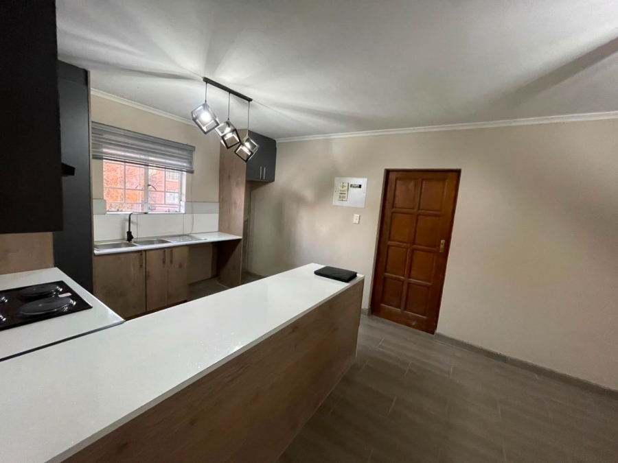 To Let 2 Bedroom Property for Rent in Castleview Gauteng