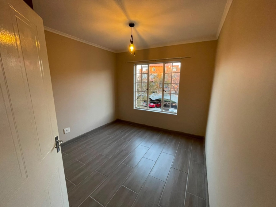 To Let 2 Bedroom Property for Rent in Castleview Gauteng