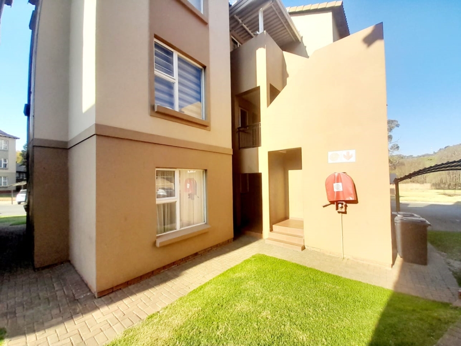 2 Bedroom Property for Sale in Meredale Gauteng