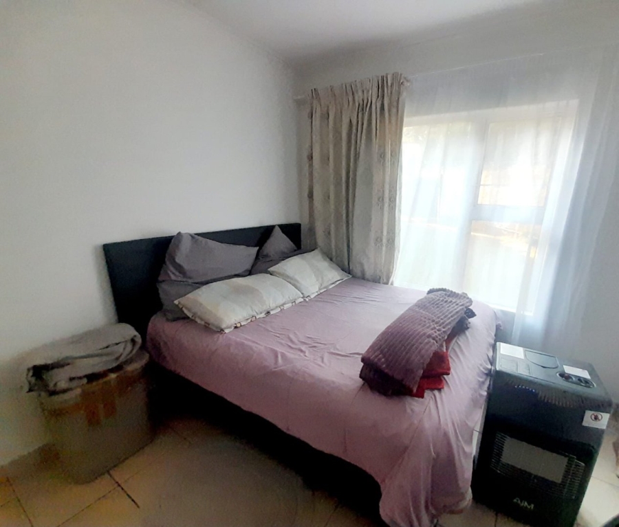 2 Bedroom Property for Sale in Meredale Gauteng