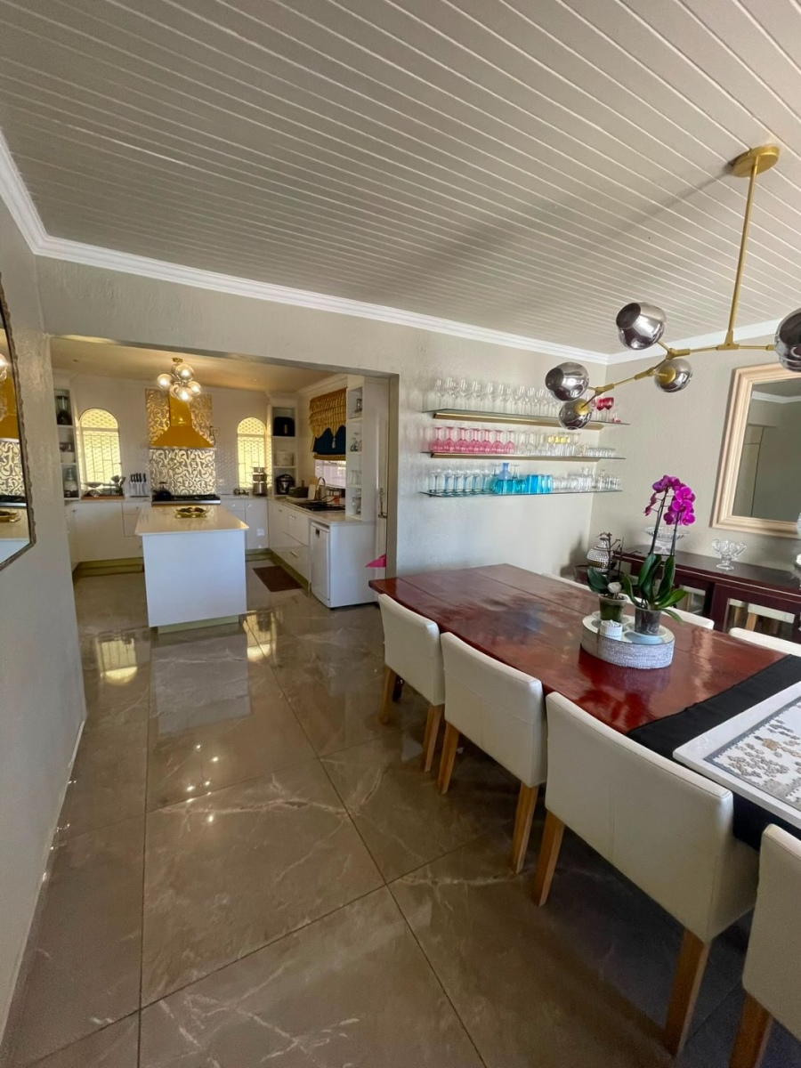 8 Bedroom Property for Sale in Glenvista Gauteng