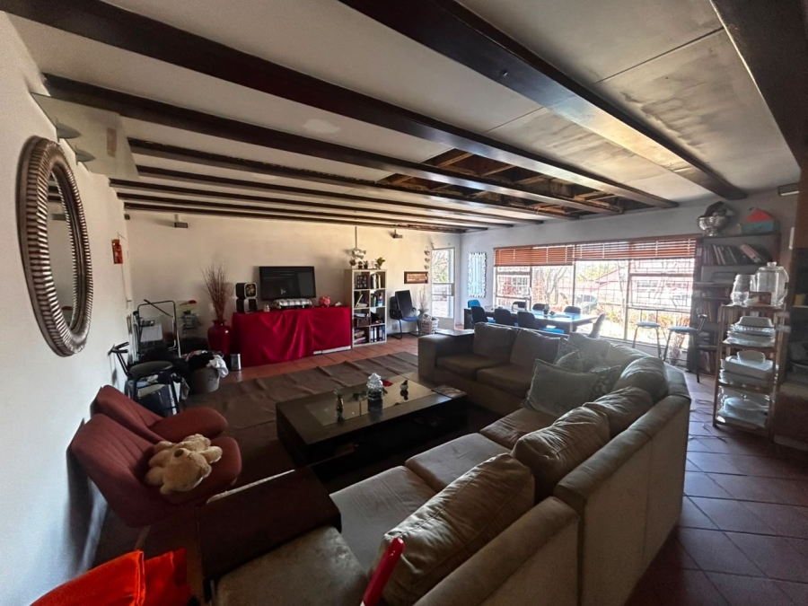 8 Bedroom Property for Sale in Glenvista Gauteng