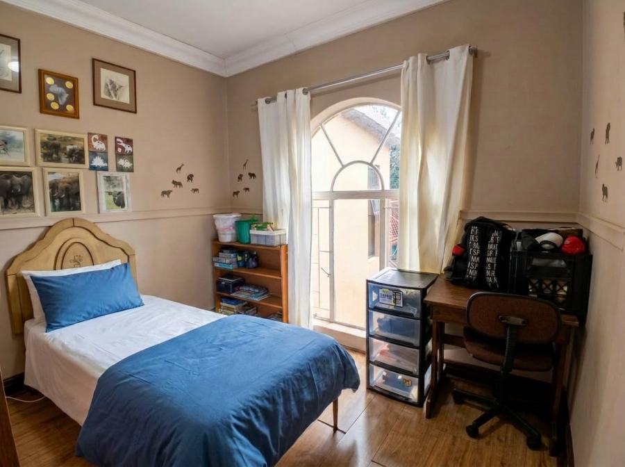 5 Bedroom Property for Sale in Garsfontein Gauteng
