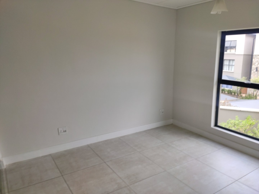 To Let 3 Bedroom Property for Rent in The Polofields Gauteng