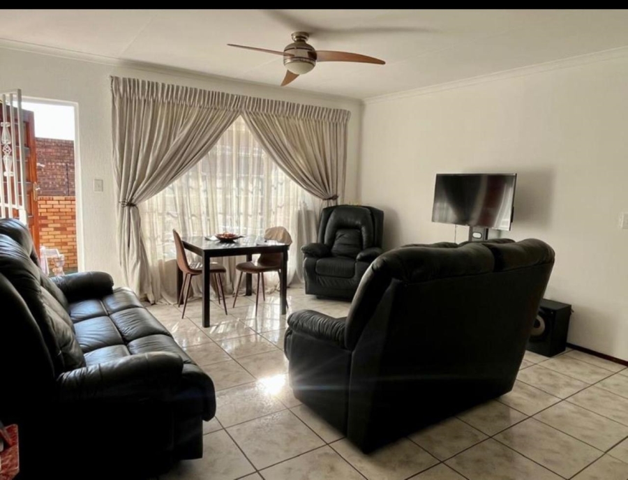 2 Bedroom Property for Sale in Croydon Gauteng