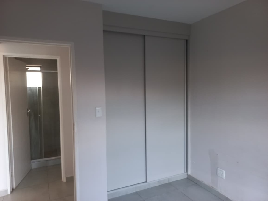 1 Bedroom Property for Sale in Paradiso Gauteng