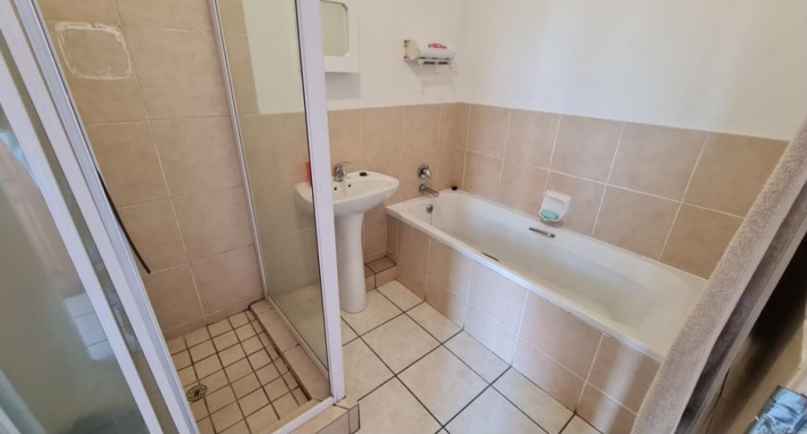 2 Bedroom Property for Sale in Comet Gauteng