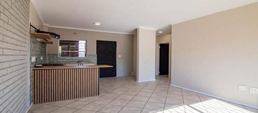 2 Bedroom Property for Sale in Roodepoort Central Gauteng