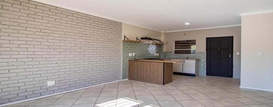 2 Bedroom Property for Sale in Roodepoort Central Gauteng