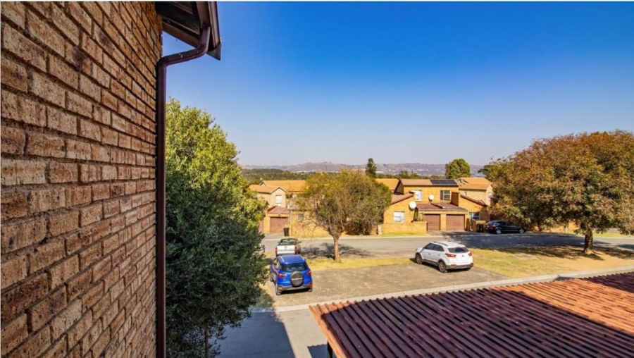 2 Bedroom Property for Sale in Roodepoort Central Gauteng