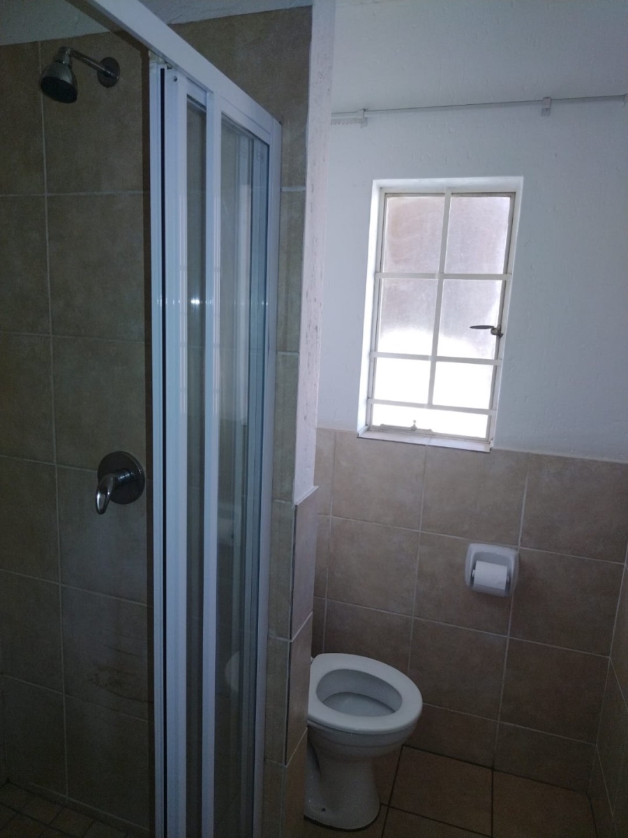 2 Bedroom Property for Sale in Comet Gauteng