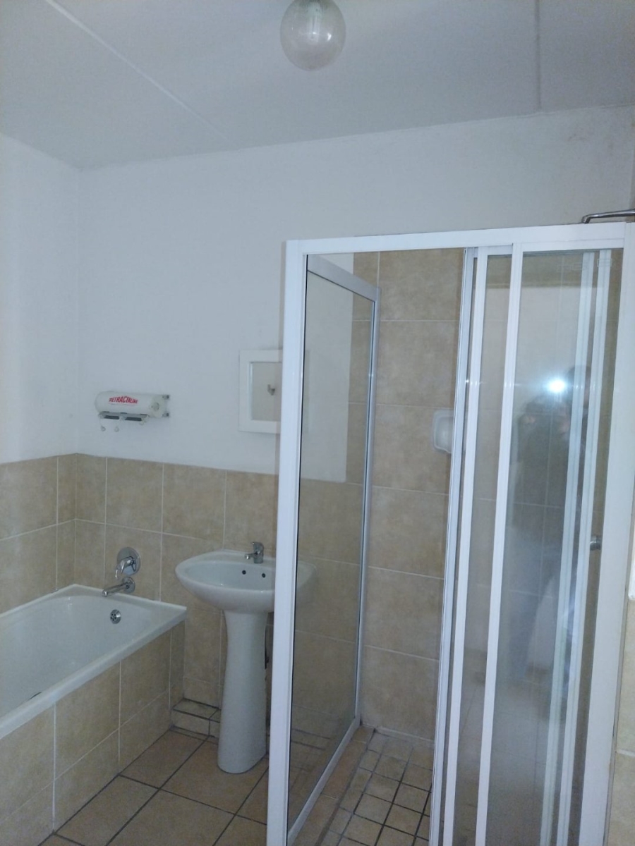 2 Bedroom Property for Sale in Comet Gauteng