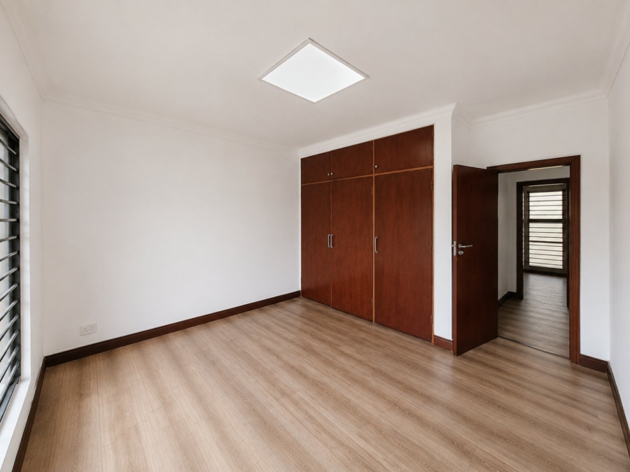 To Let 5 Bedroom Property for Rent in Eldoraigne Gauteng