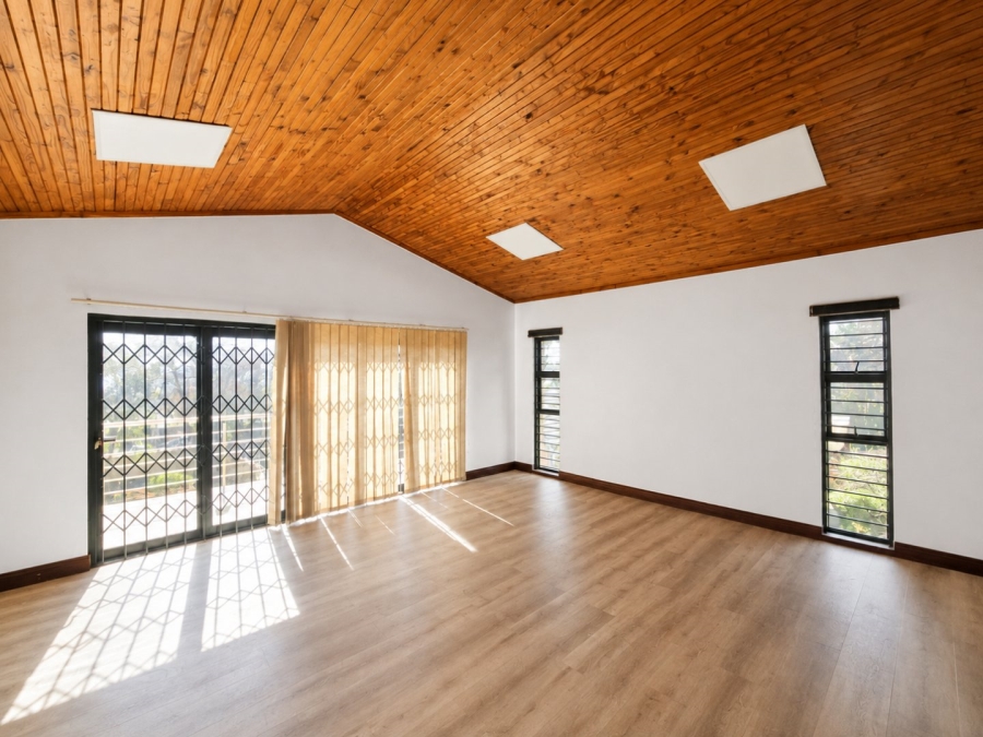 To Let 5 Bedroom Property for Rent in Eldoraigne Gauteng