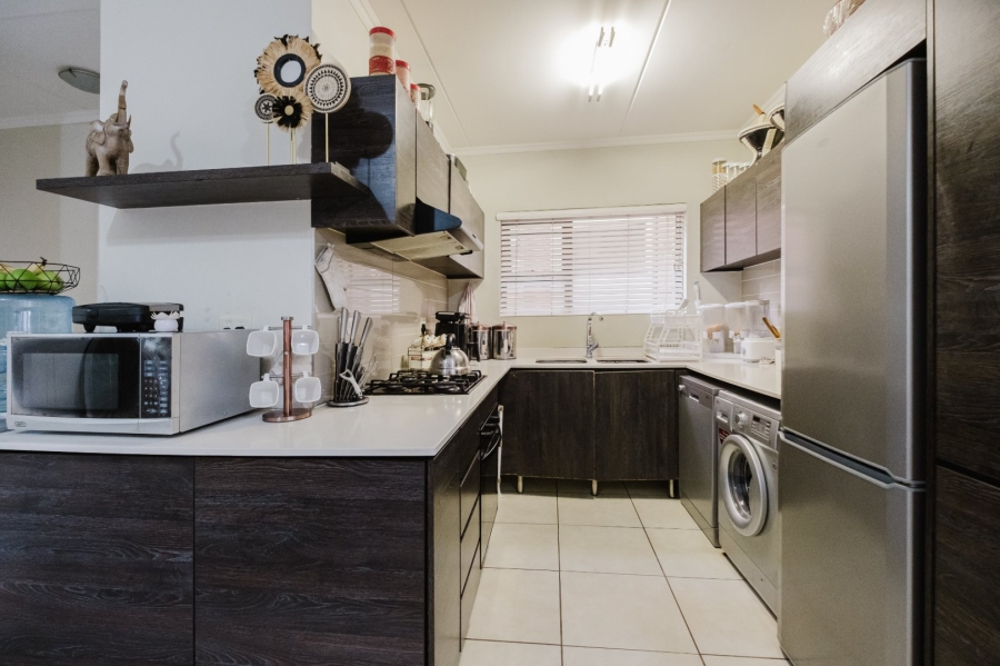 To Let 3 Bedroom Property for Rent in Oakdene Gauteng