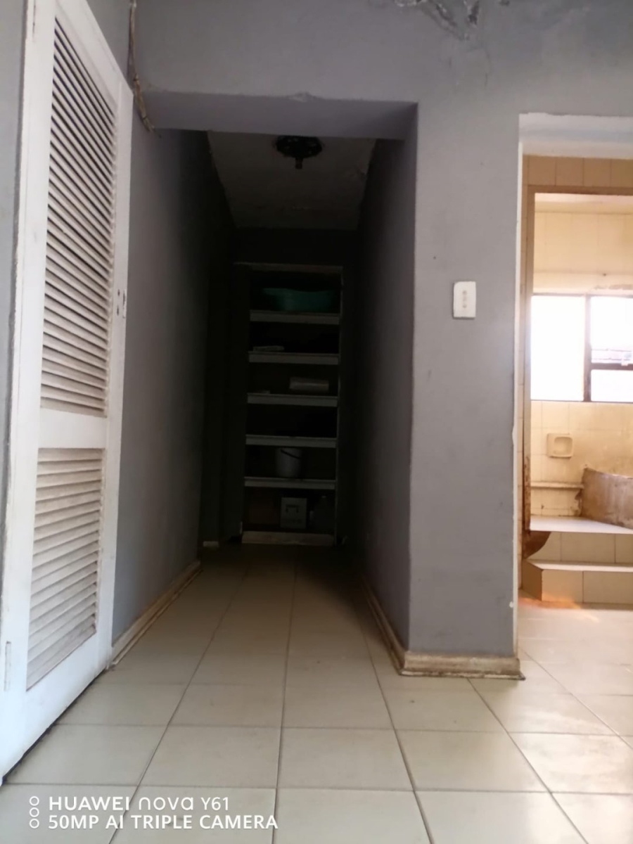8 Bedroom Property for Sale in Bertrams Gauteng