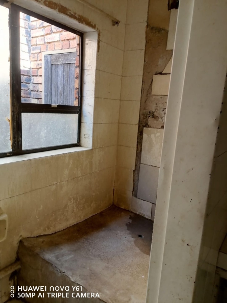 8 Bedroom Property for Sale in Bertrams Gauteng