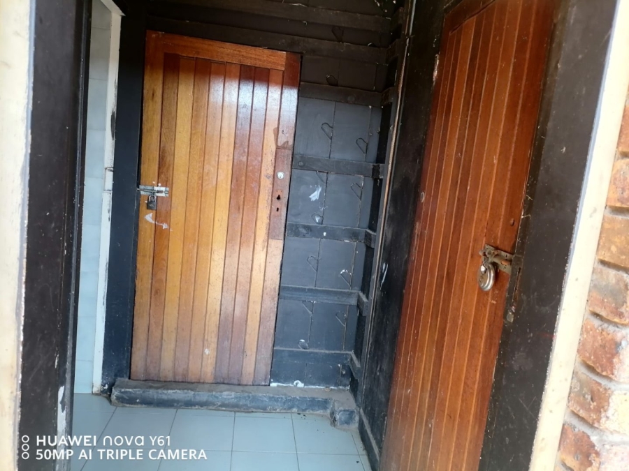 8 Bedroom Property for Sale in Bertrams Gauteng