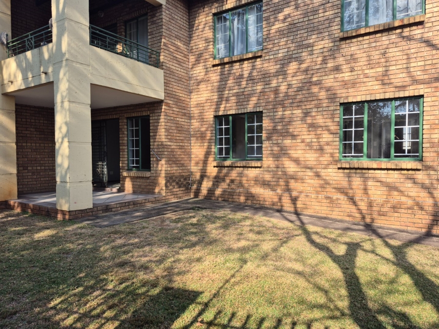 3 Bedroom Property for Sale in Die Hoewes Gauteng