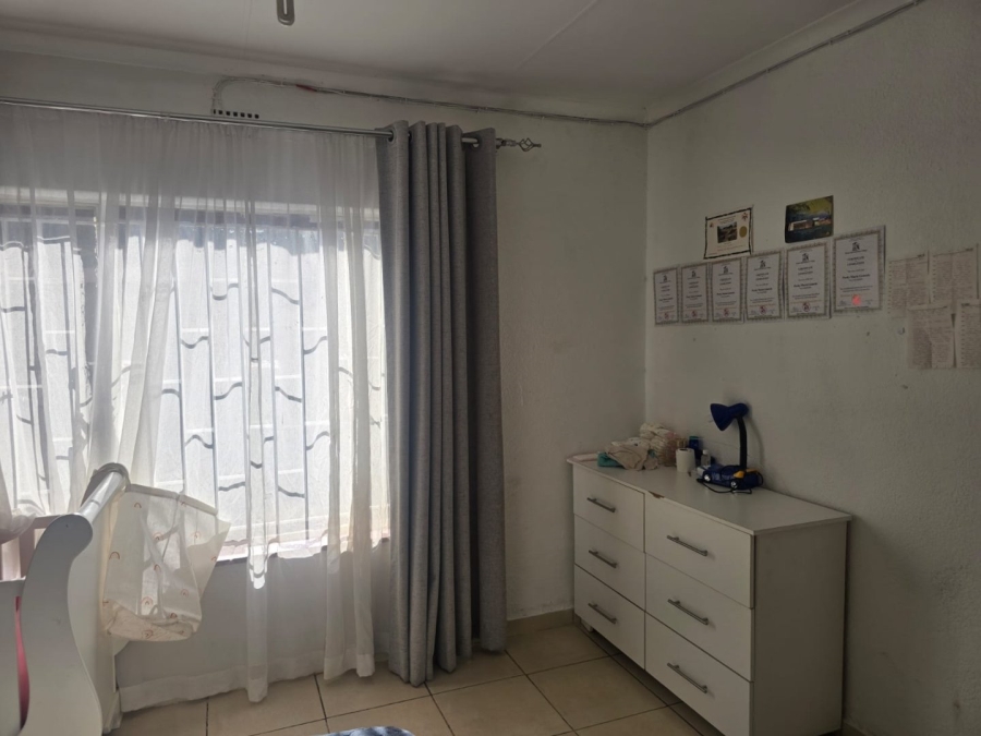 8 Bedroom Property for Sale in Troyeville Gauteng