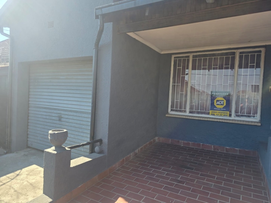 8 Bedroom Property for Sale in Troyeville Gauteng