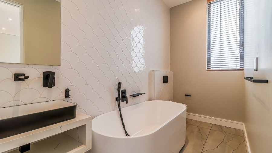 To Let 4 Bedroom Property for Rent in Neighbourhood Estate Gauteng