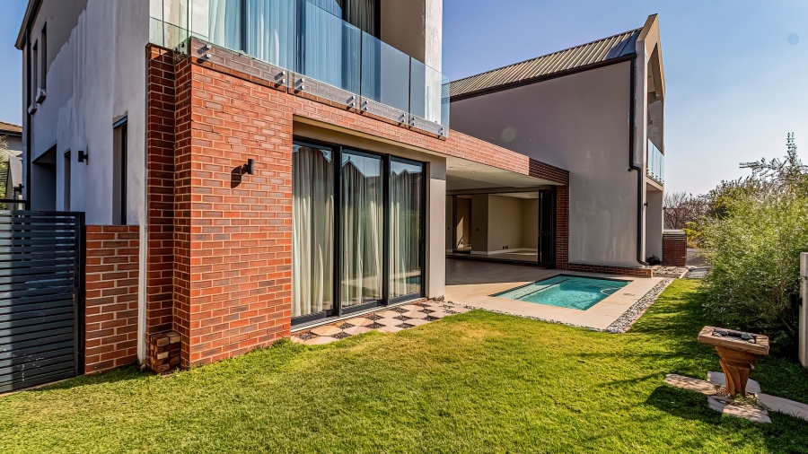 To Let 4 Bedroom Property for Rent in Neighbourhood Estate Gauteng