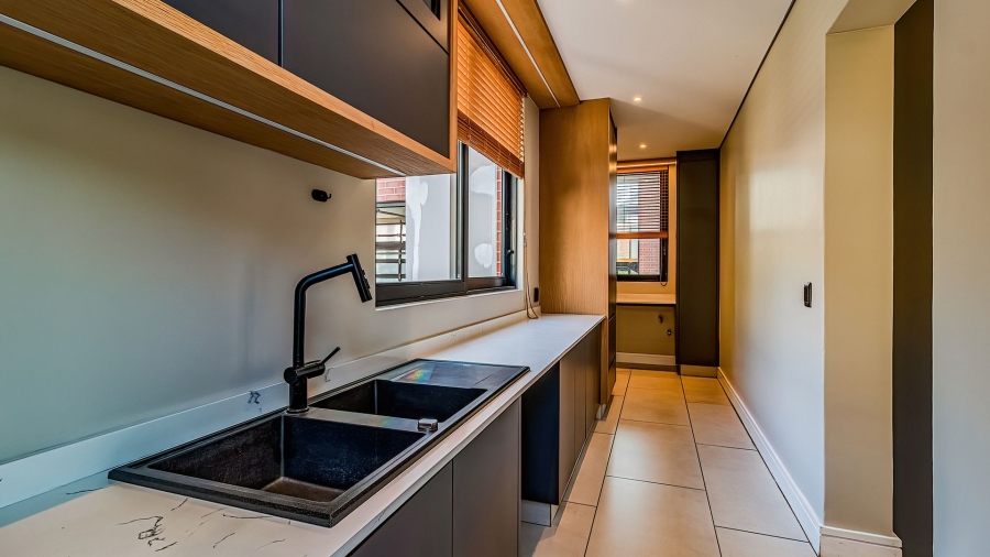 To Let 4 Bedroom Property for Rent in Neighbourhood Estate Gauteng