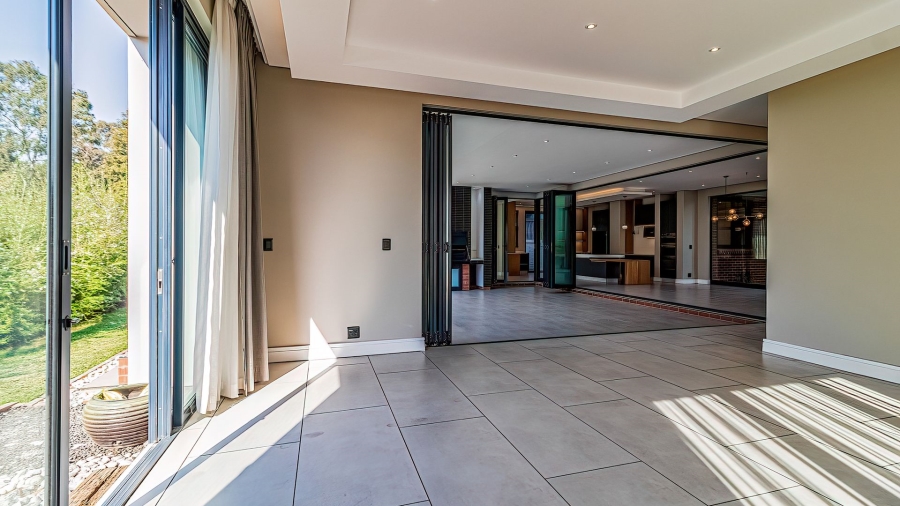 To Let 4 Bedroom Property for Rent in Neighbourhood Estate Gauteng