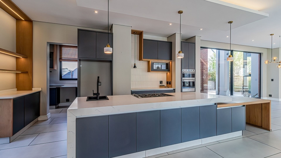 To Let 4 Bedroom Property for Rent in Neighbourhood Estate Gauteng