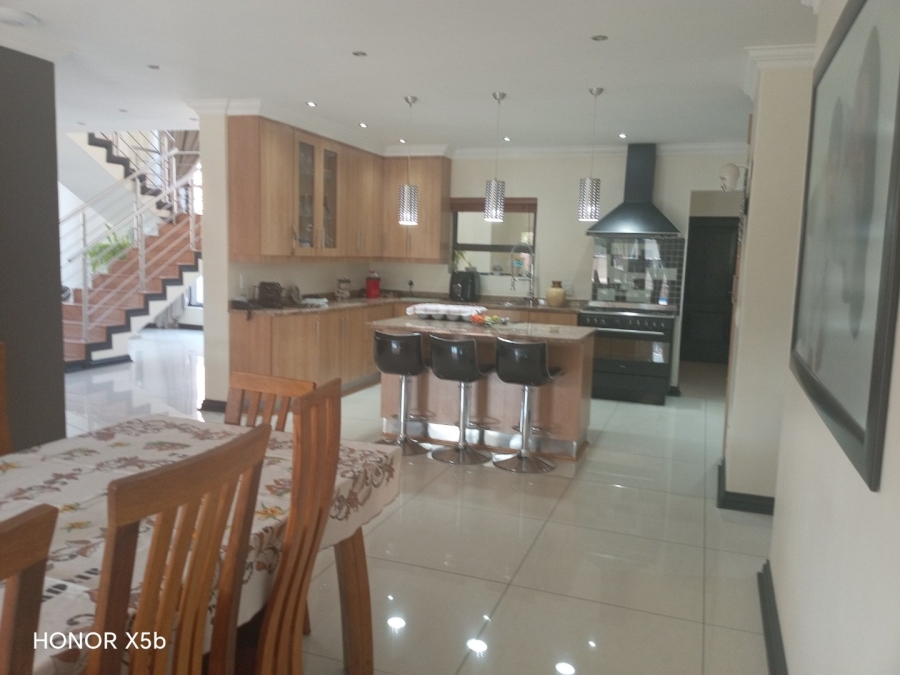 6 Bedroom Property for Sale in Sunward Park Gauteng
