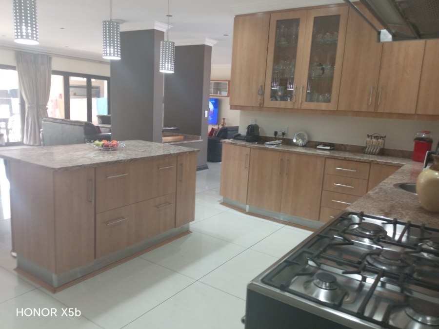 6 Bedroom Property for Sale in Sunward Park Gauteng