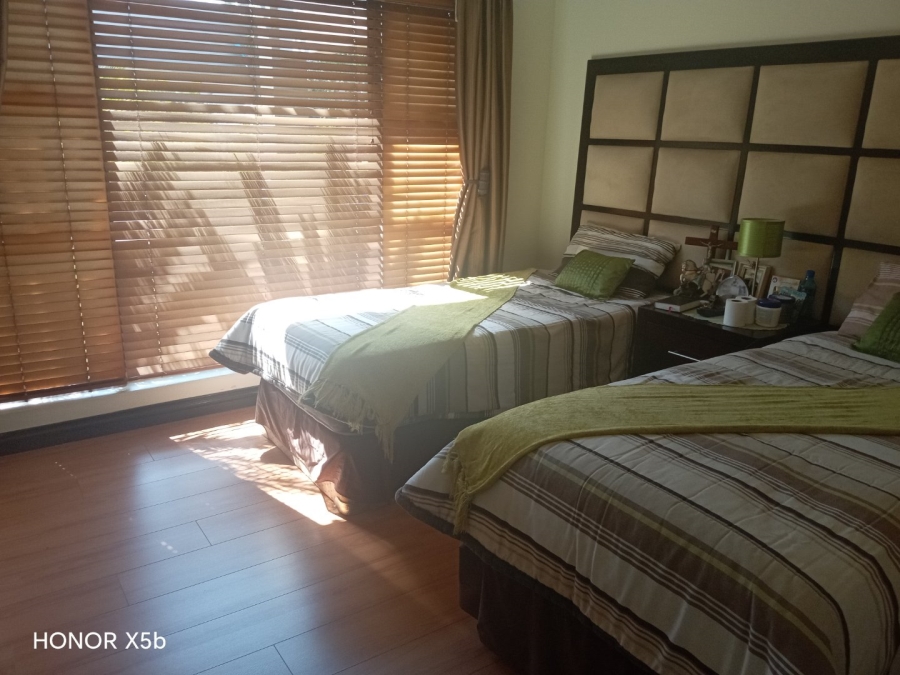 6 Bedroom Property for Sale in Sunward Park Gauteng