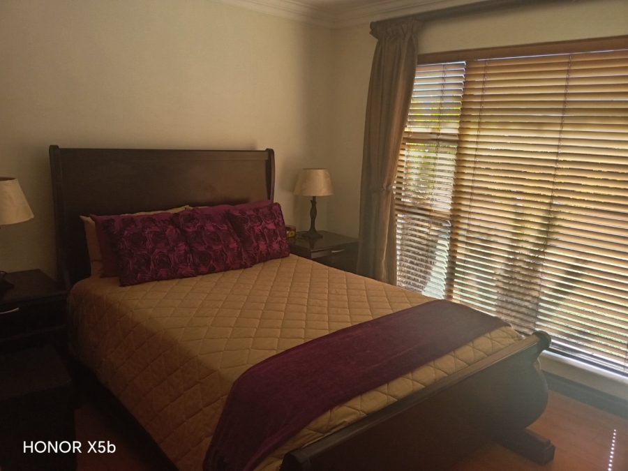 6 Bedroom Property for Sale in Sunward Park Gauteng