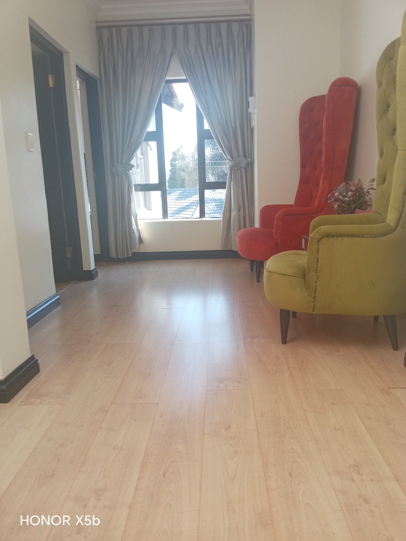 6 Bedroom Property for Sale in Sunward Park Gauteng