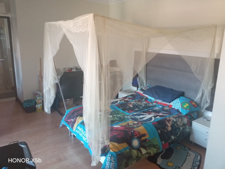 6 Bedroom Property for Sale in Sunward Park Gauteng