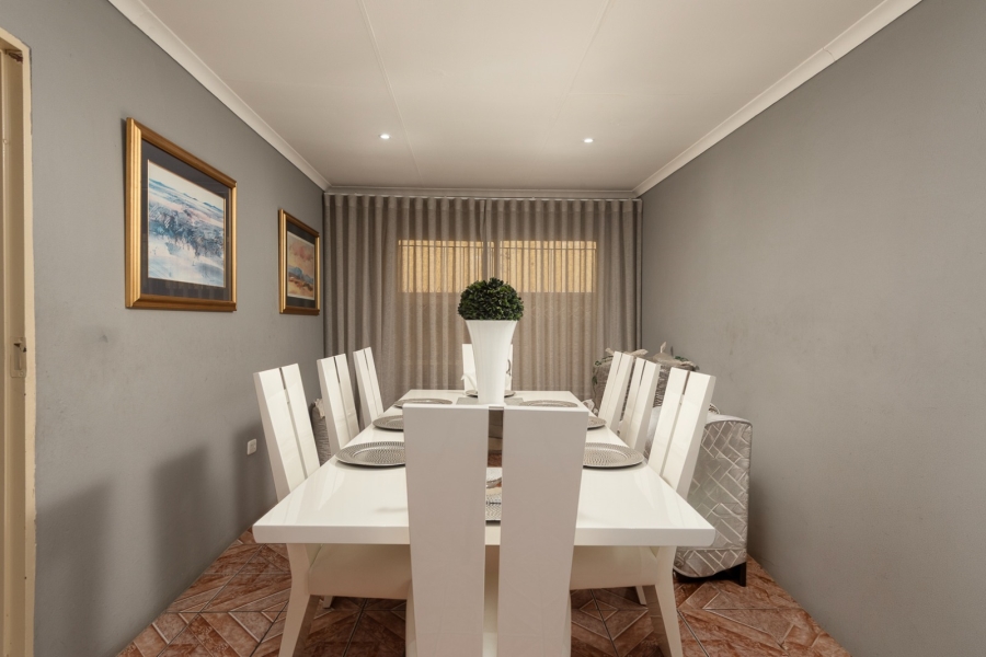 4 Bedroom Property for Sale in Ormonde Gauteng