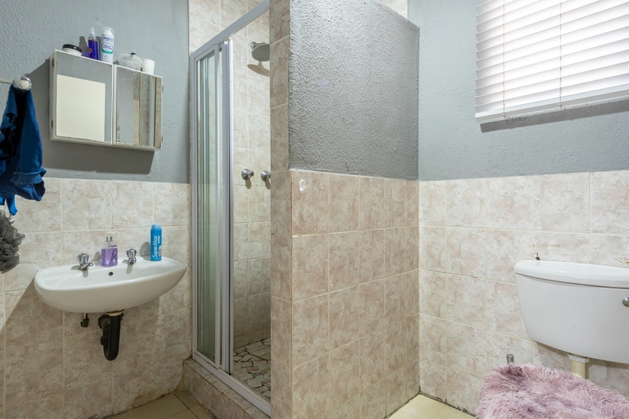 4 Bedroom Property for Sale in Ormonde Gauteng
