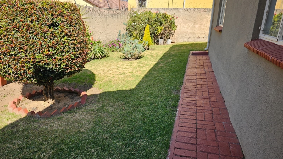 4 Bedroom Property for Sale in Ormonde Gauteng