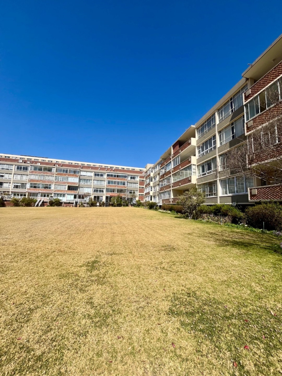 2 Bedroom Property for Sale in Melrose North Gauteng