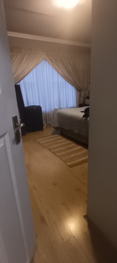 2 Bedroom Property for Sale in Vorna Valley Gauteng