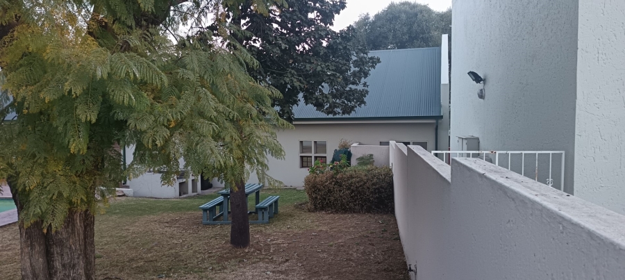 2 Bedroom Property for Sale in Vorna Valley Gauteng